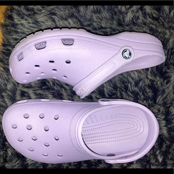 Lavender crocs - Picture 4 of 4
